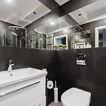 By Bed&bath