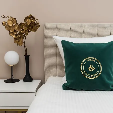 By Bed&bath Apartment *