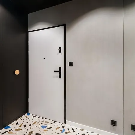 By Bed&bath Apartment *