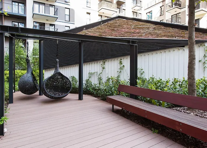 By Bed&bath 公寓 *